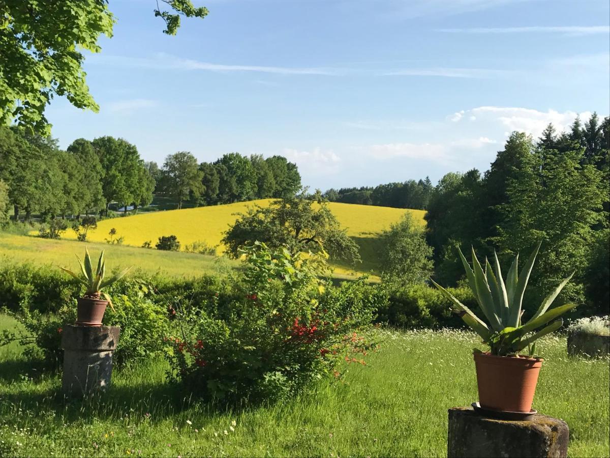 Gaestehaus Gut Frauendorf Windorf  Exterior foto